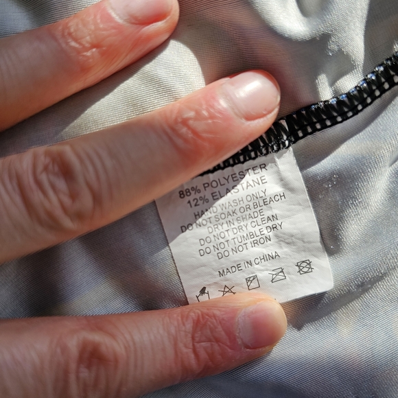 Disney Evil Queen Shiny Blue Tone Leggings No Size Tag Seems Size XS - Picture 4 of 9